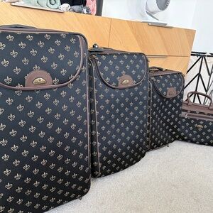 American Flyer 4pc luggage set